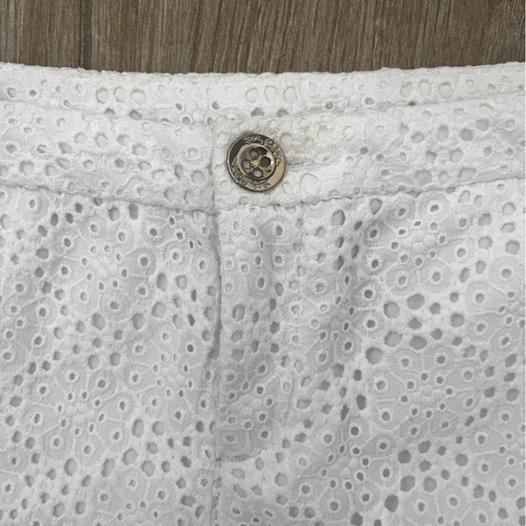 Lilly Pulitzer Adi Shorts in Resort White Pop the Bubbly Eyelet - Picture 4 of 6